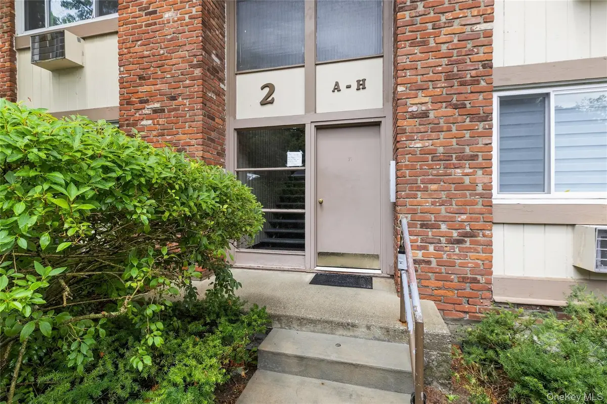 2 Woods End Circle #E, Peekskill, NY 10566 - #1