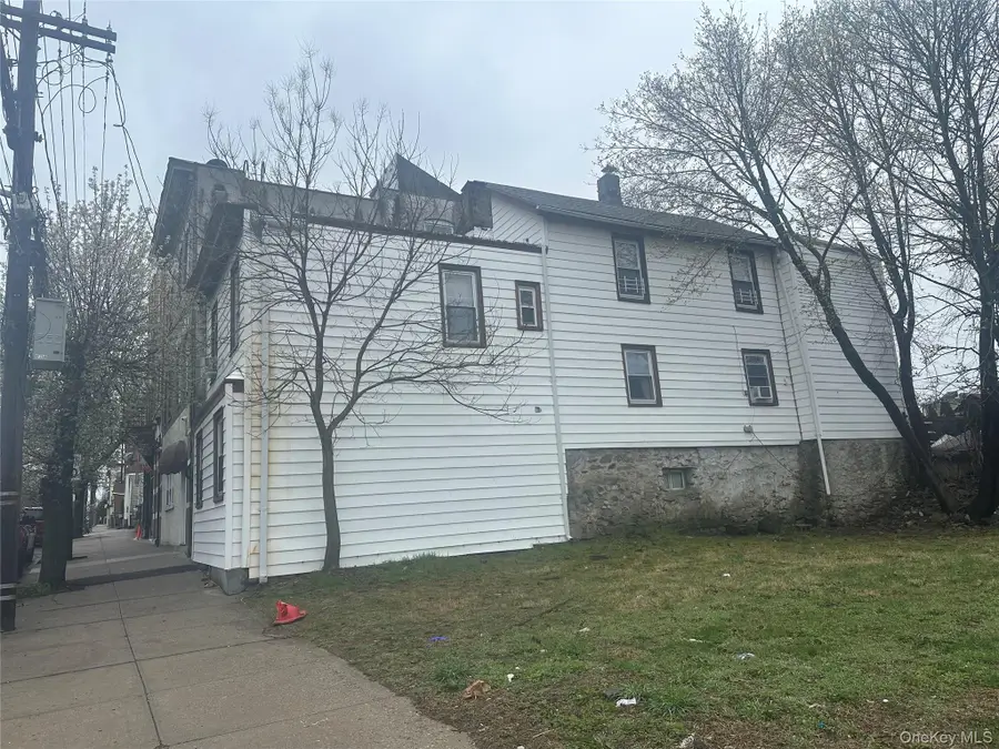 21 Drake Avenue, New Rochelle, NY 10805 - #2