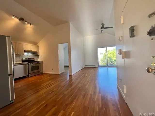 1305 Balcom Avenue, Bronx, NY 10461 - #3