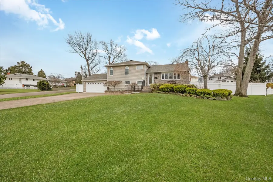 130 West Drive, Massapequa, NY 11758 - #2