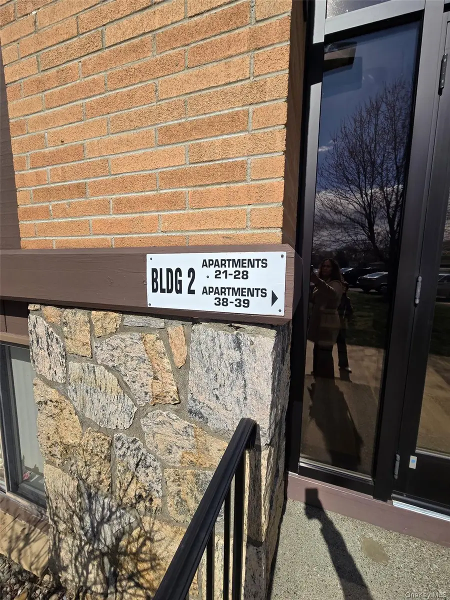 10 Oakwood Terrace #26, New Windsor, NY 12553 - #3