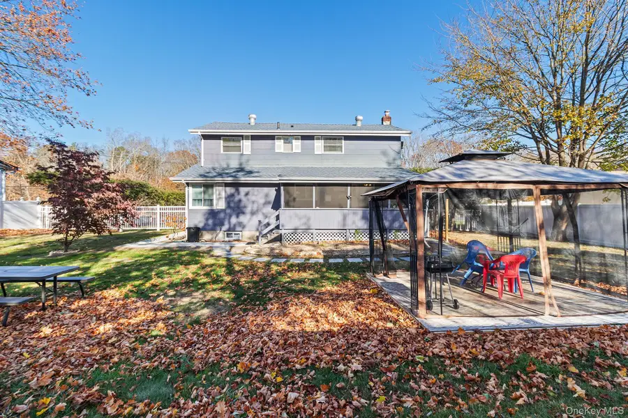 164 Colonial Springs Road, Wheatley Heights, NY 11798 - #3