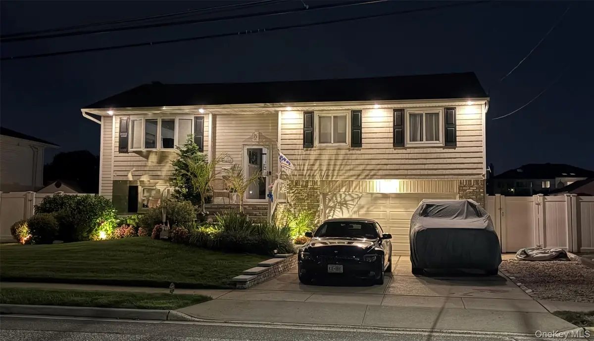 35 Florence Avenue, Massapequa, NY 11758 - #1