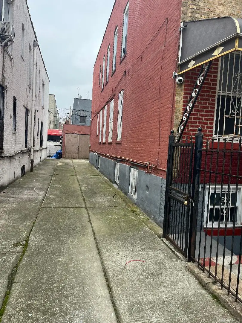 548 Sheffield Avenue, Brooklyn, NY 11207 - #2