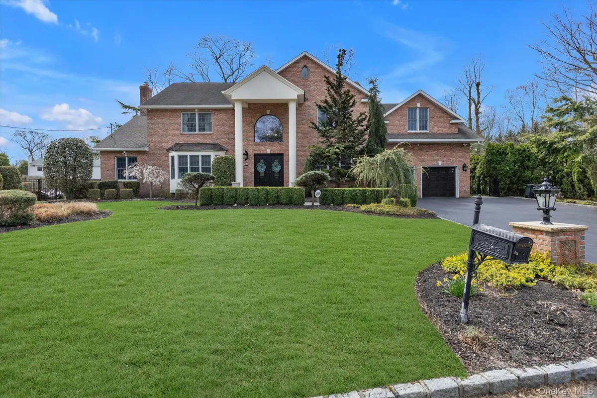 36 Fox Lane, Dix Hills, NY 11746 - #1