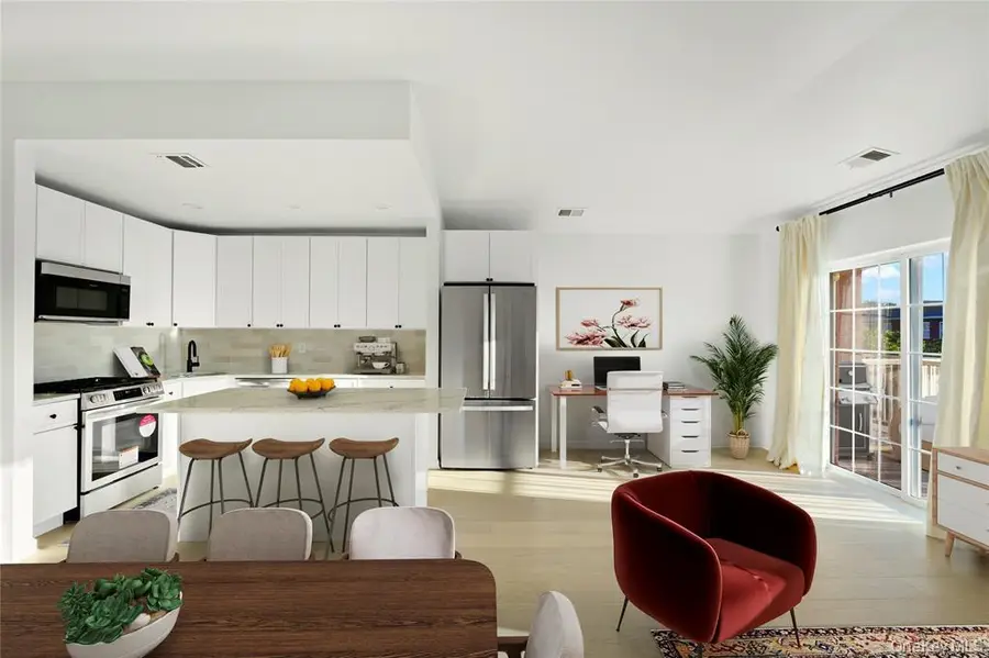 3-17 Endeavor Place #C, College Point, NY 11356 - #2