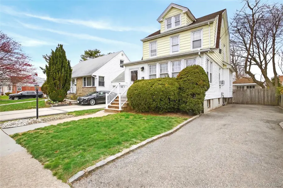 587 Dubois Avenue, Valley Stream, NY 11581 - #2