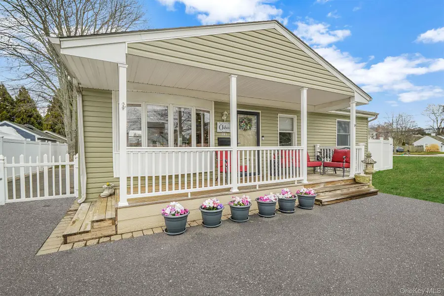 11 Nehring Avenue, Babylon, NY 11702 - #2
