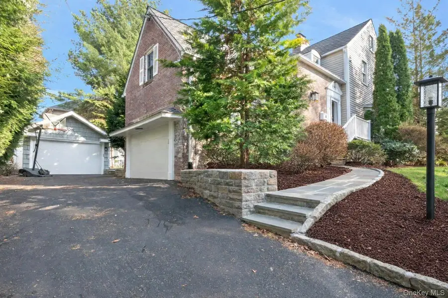 18 Knollwood Road, Eastchester, NY 10709 - #3