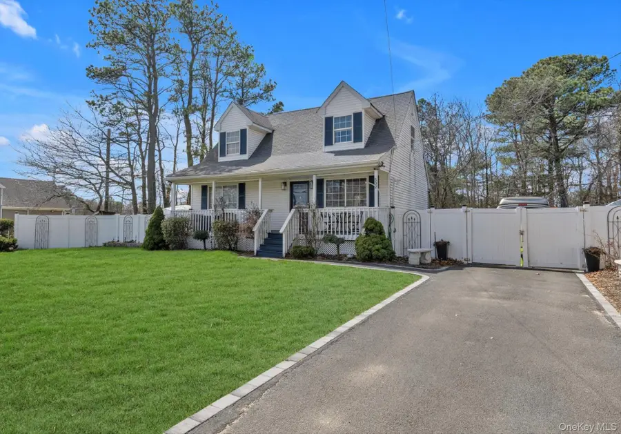 502 Station Road, Bellport, NY 11713 - #2