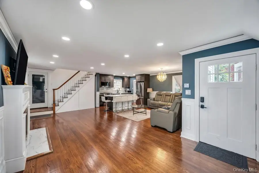 207 N Grove Street, Valley Stream, NY 11580 - #2