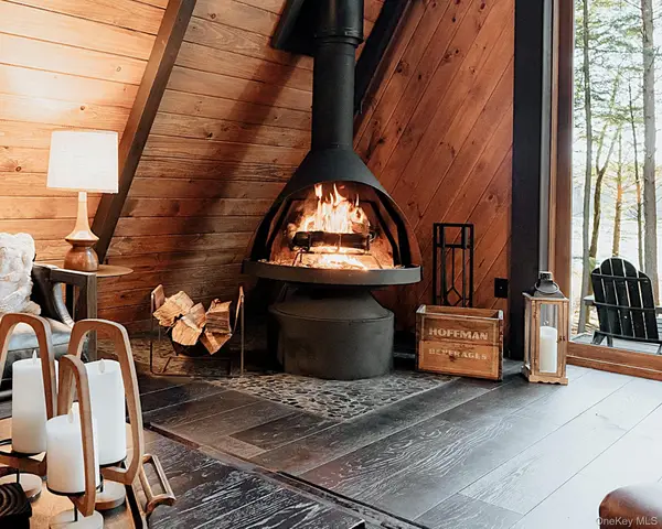 521 Perry Road, Swan Lake, NY 12783