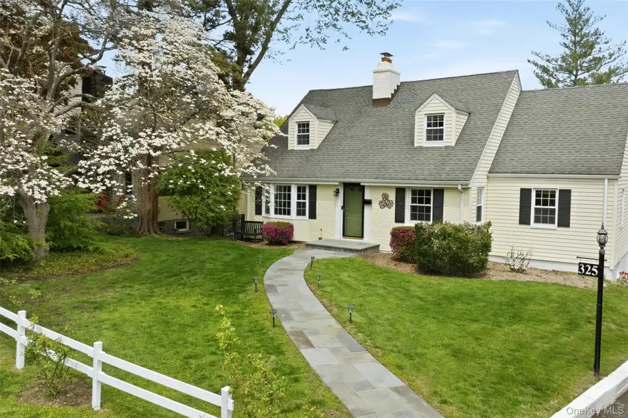 325 Frank Avenue, Mamaroneck, NY 10543 - #2