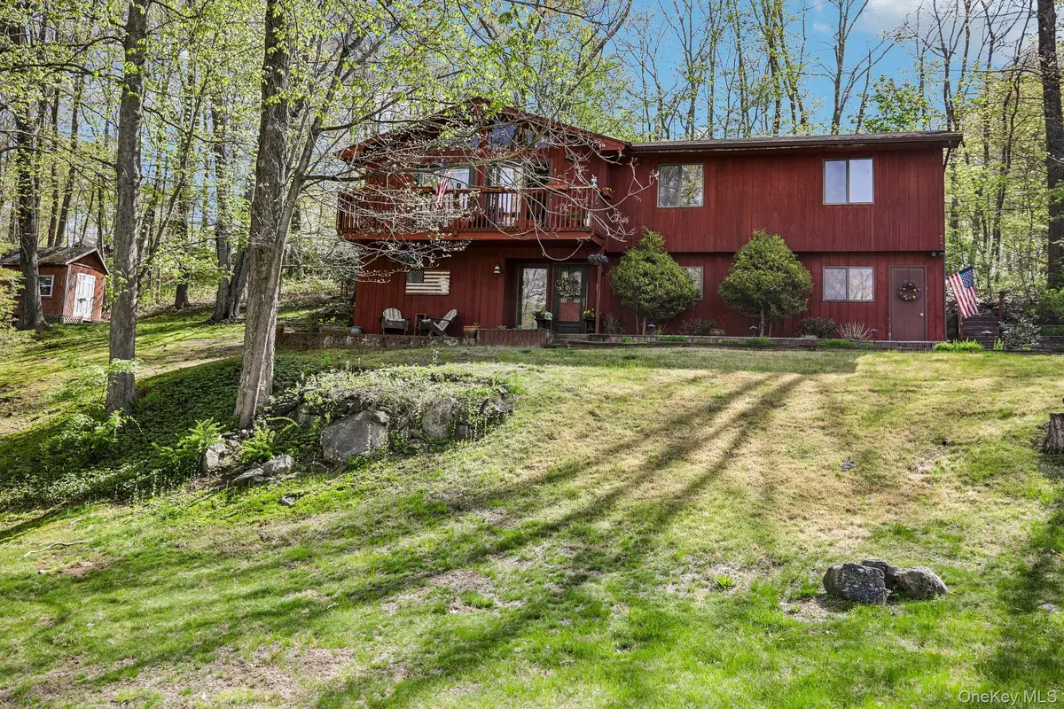 21 Stonehouse Road, Somers, NY 10589 - #1