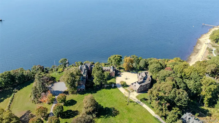 31 Fort Hill Drive, Lloyd Harbor, NY 11743 - #3