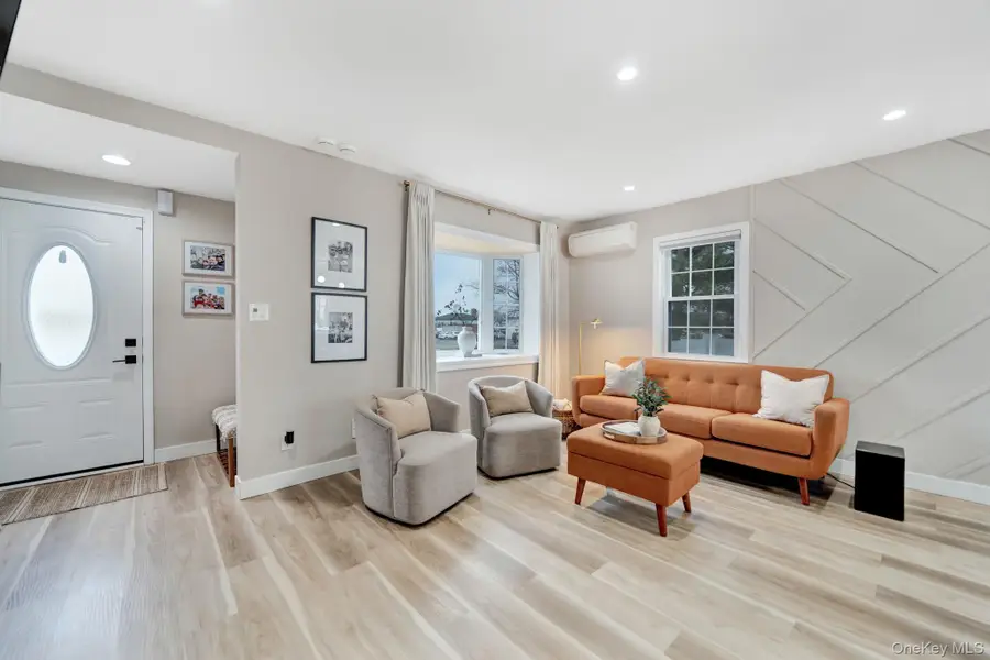 22 Miriam Parkway, Elmont, NY 11003 - #3