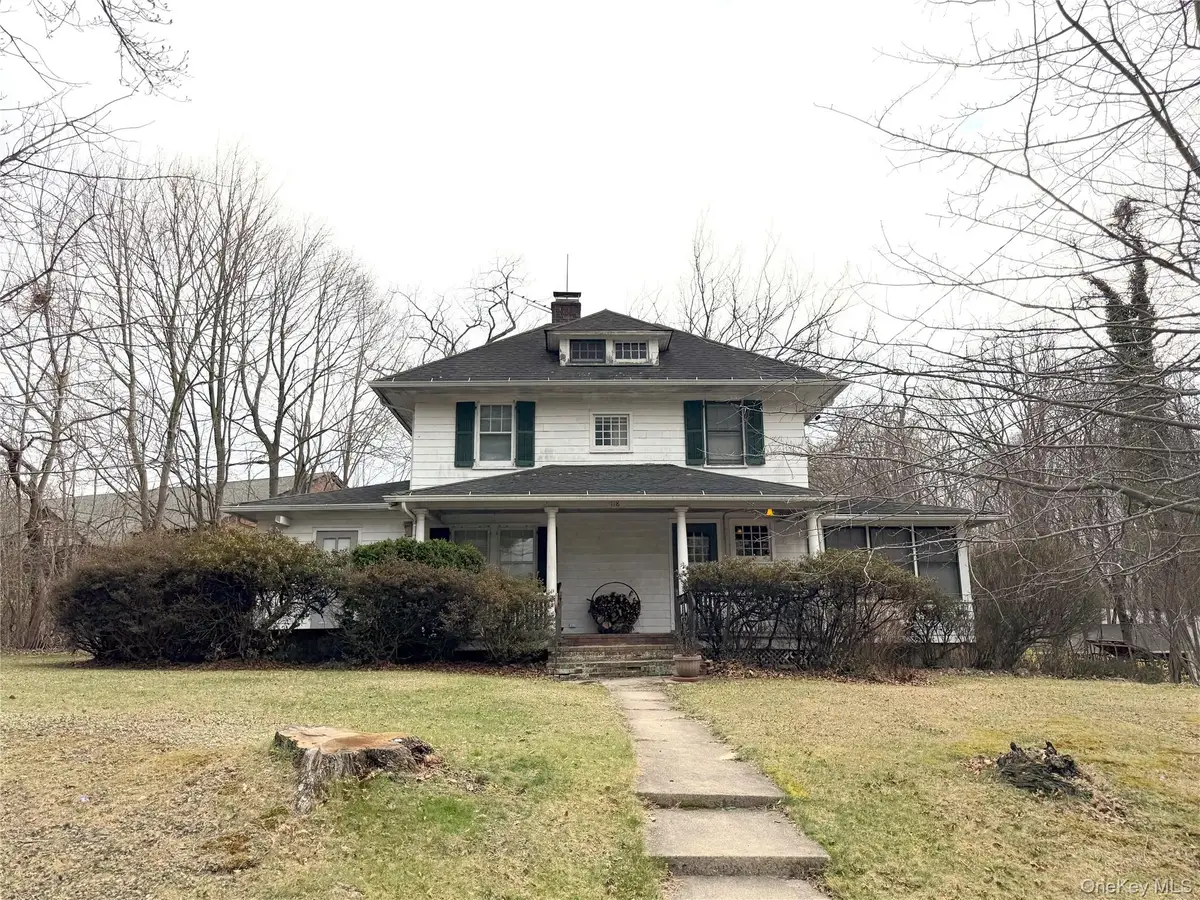 118 Main Street, Setauket, NY 11733 - #1