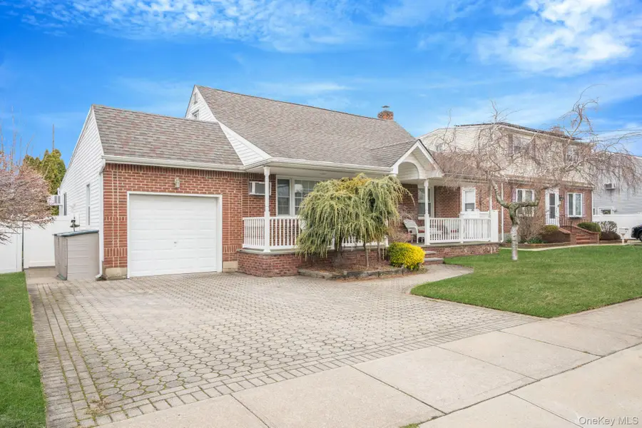 77 Tyrconnell Avenue, Massapequa Park, NY 11762 - #3