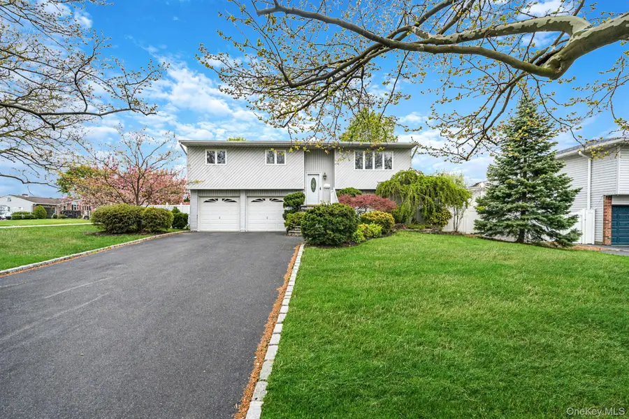 6 Oatley Place, Commack, NY 11725 - #2