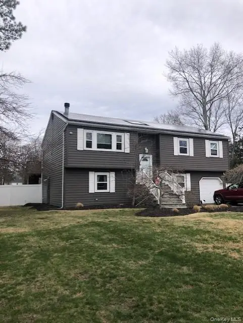 23 Southfield Road, Middle Island, NY 11953 - #2