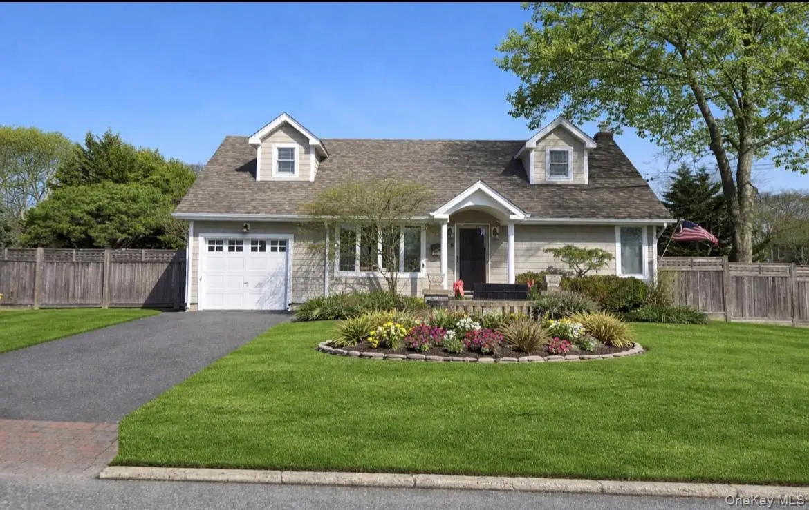 33 2nd Street, Bayport, NY 11705 - #1