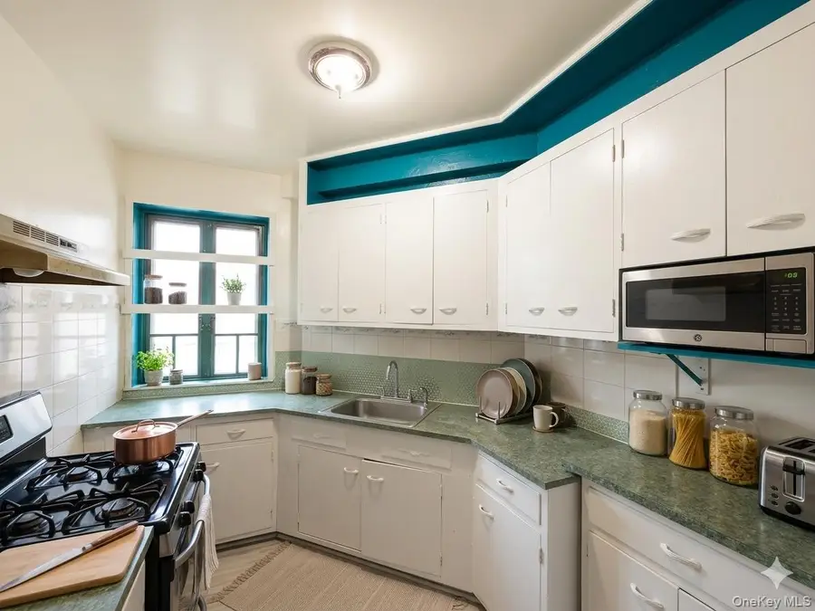 1558 Unionport Road #5H, Bronx, NY 10462 - #2