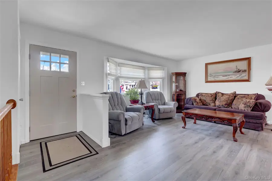 24 Milburn Road, Sound Beach, NY 11789 - #3