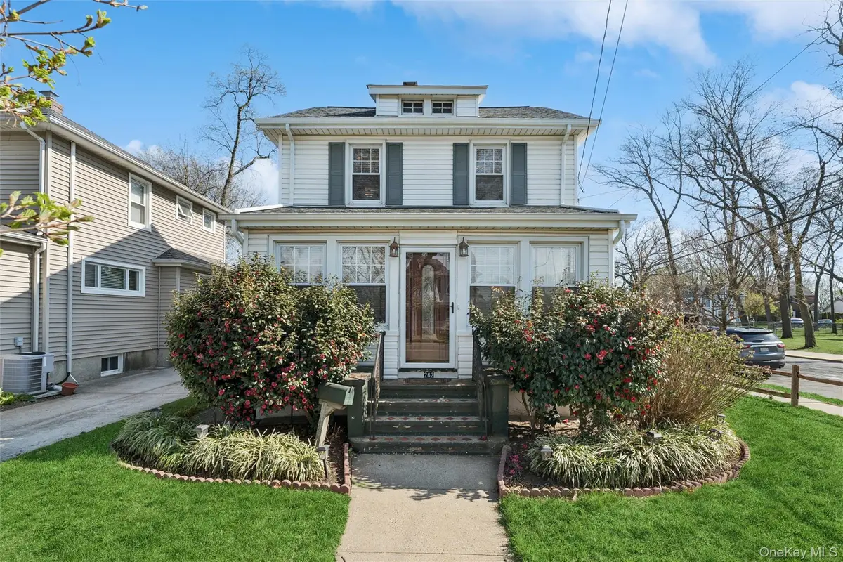 262 Floral Boulevard, Floral Park, NY 11001 - #1