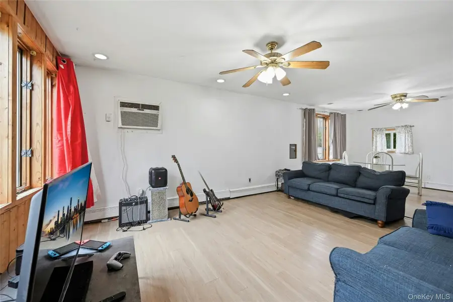 20 Wheat Path Road W, Mount Sinai, NY 11766 - #3