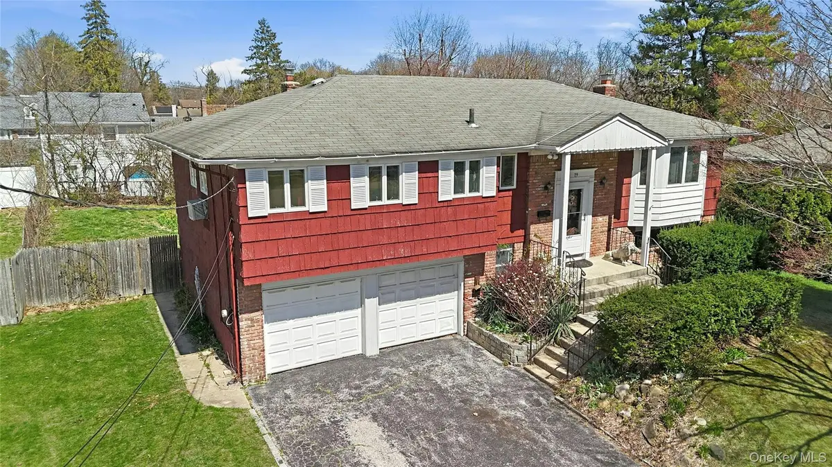 19 Duke Place, Glen Cove, NY 11542 - #1