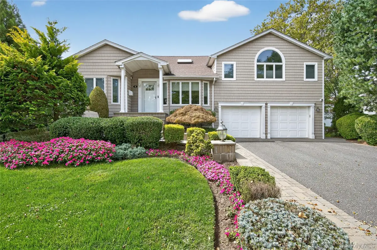 9 Saint Lawrence Place, Jericho, NY 11753 - #1