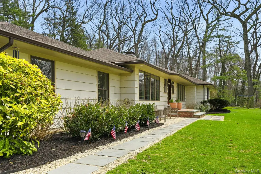 6 Greatmeadow Road, Locust Valley, NY 11560 - #2