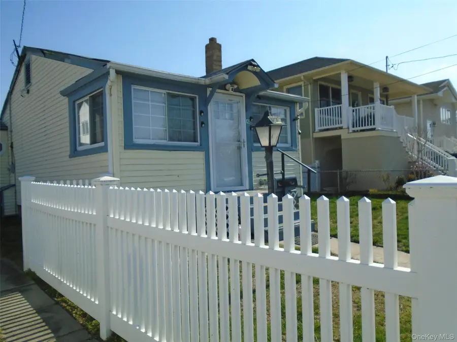 12 North Boulevard, East Rockaway, NY 11518 - #2