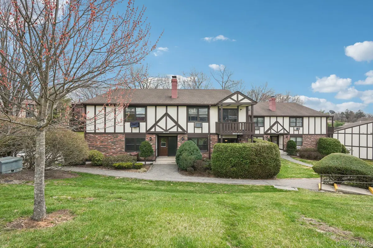 668 Sierra Vista Lane, Valley Cottage, NY 10989 - #1