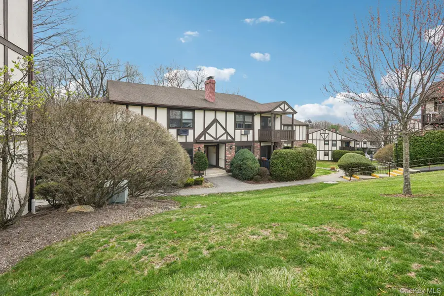 668 Sierra Vista Lane, Valley Cottage, NY 10989 - #2