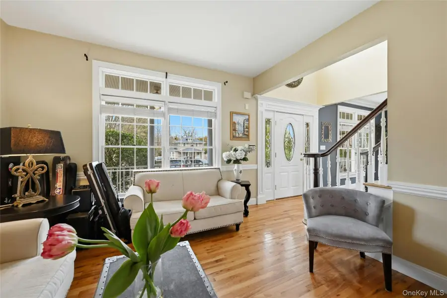 20 E Main Street, Huntington, NY 11743 - #3