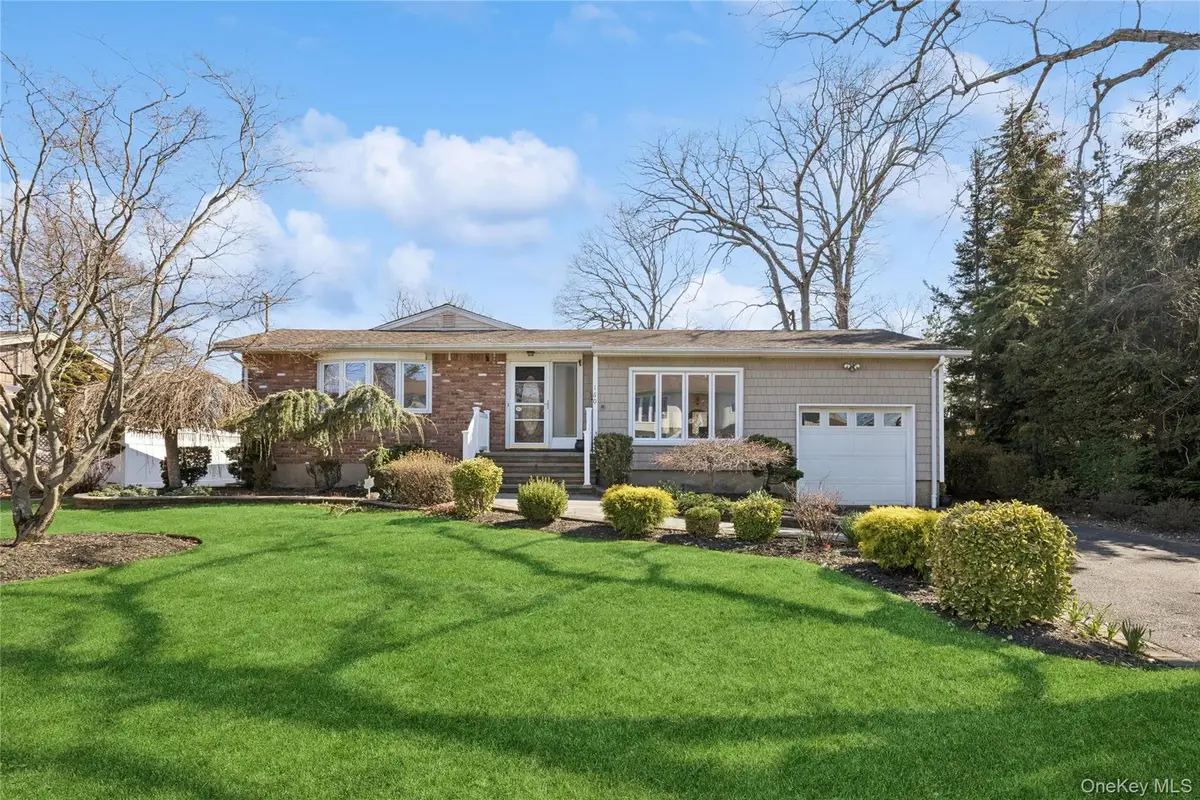 180 Boston Avenue, Massapequa, NY 11758 - #1