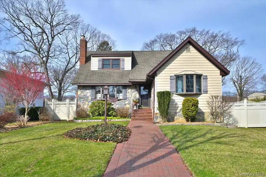 2 Oak Place, Massapequa, NY 11758 - #2