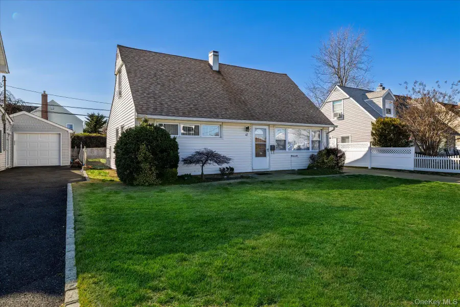 47 Hewlett Point Avenue, East Rockaway, NY 11518 - #3