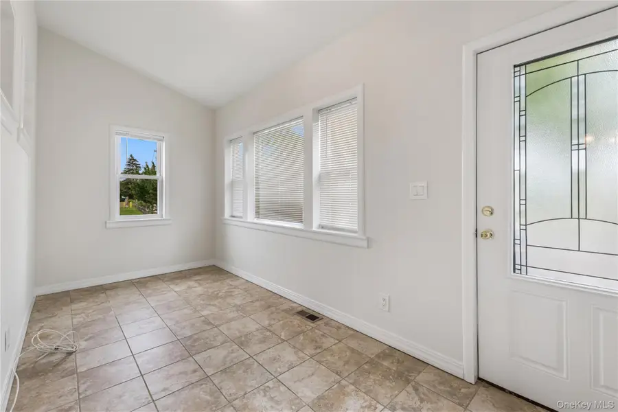 401 Ocean Avenue, Malverne, NY 11565 - #3