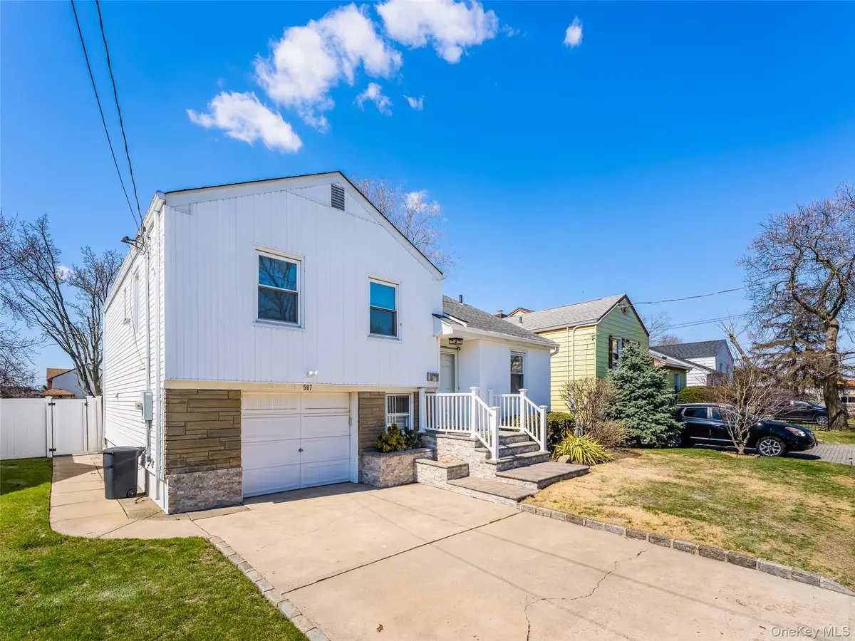 567 Oxford Road, Cedarhurst, NY 11516 - #1