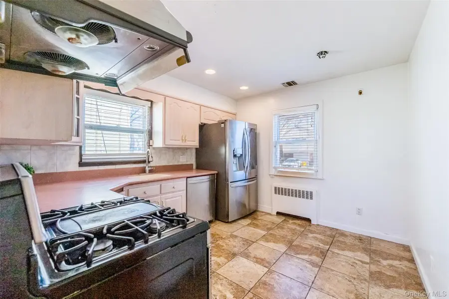 567 Oxford Road, Cedarhurst, NY 11516 - #2