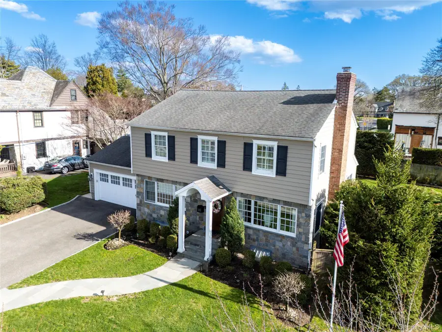 334 Raymond Street, Rockville Centre, NY 11570 - #3