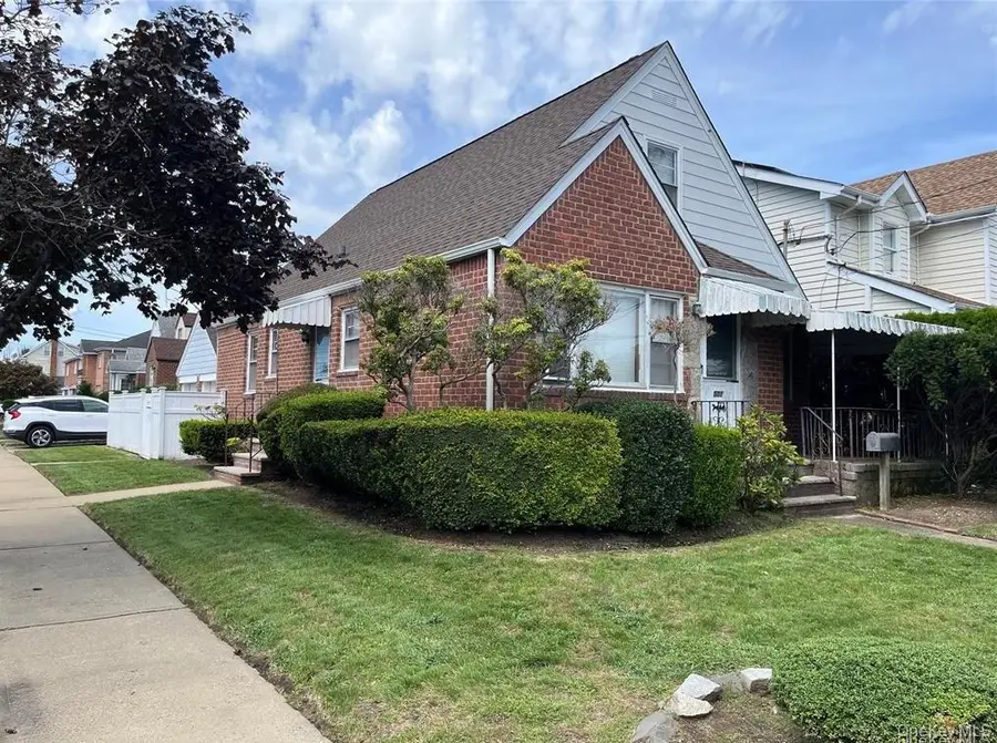 501 New Hyde Park Road, New Hyde Park, NY 11040 - #2