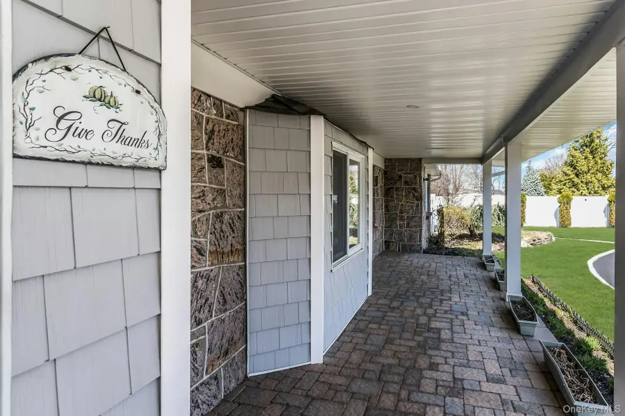 8 Hewitt Drive, Northport, NY 11768 - #3