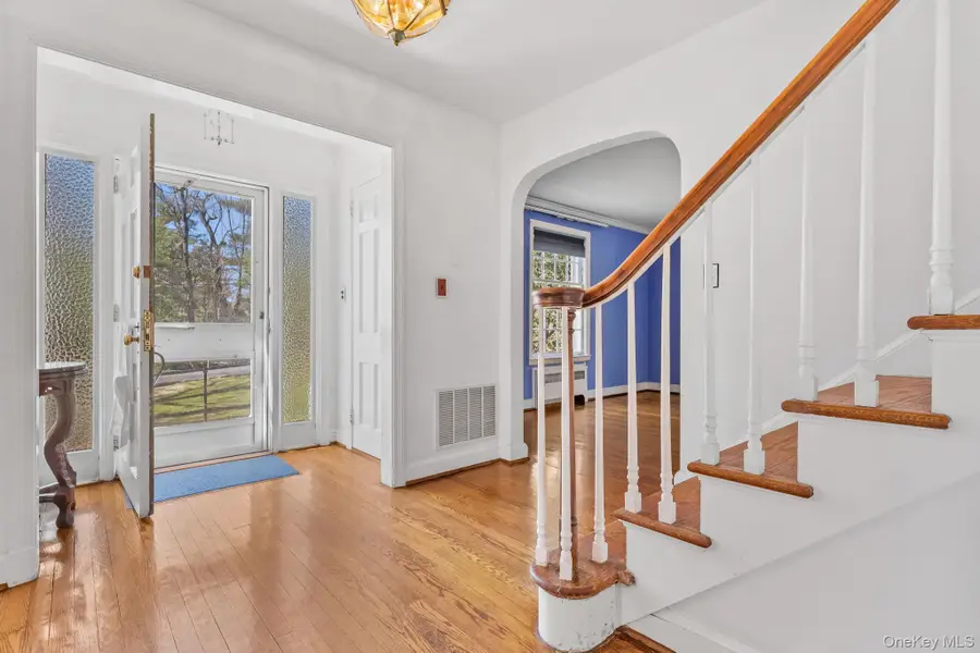 4 Tompkins Road, Scarsdale, NY 10583 - #2