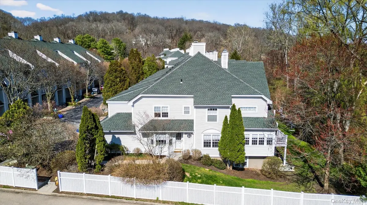 2 Lake Marie Lane, Bedford Hills, NY 10507 - #1