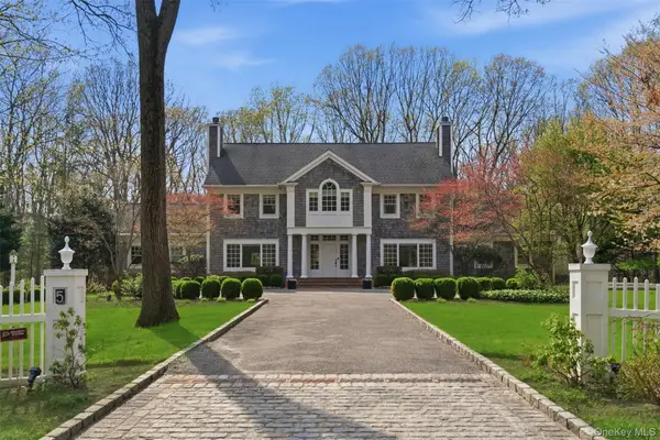 5 Oakwood Drive, Lloyd Harbor, NY 11743