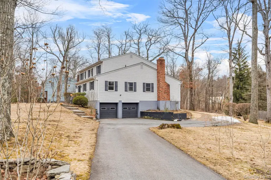 10 Leone Court, Woodbury, NY 10930 - #2