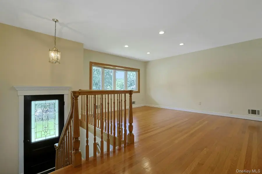 19 Von Beaste Lane, Congers, NY 10920 - #3
